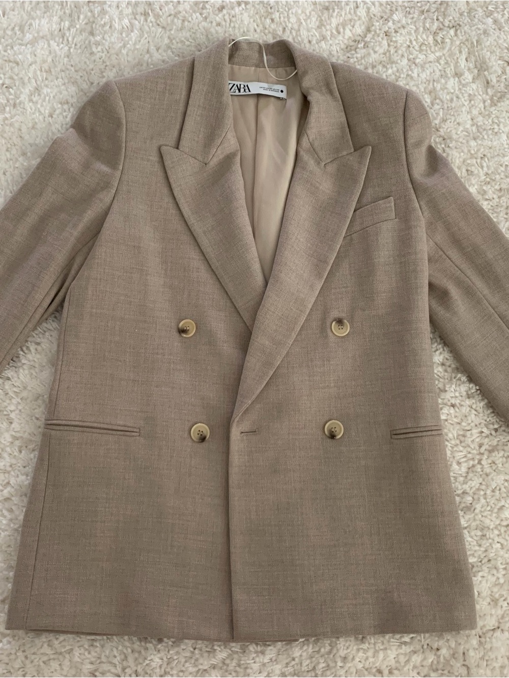 ZARA Neutral-Tone Tailored Blazer